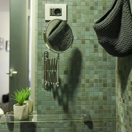 Apartment Pink Orchid. Near Piata Victoriei Bucharest